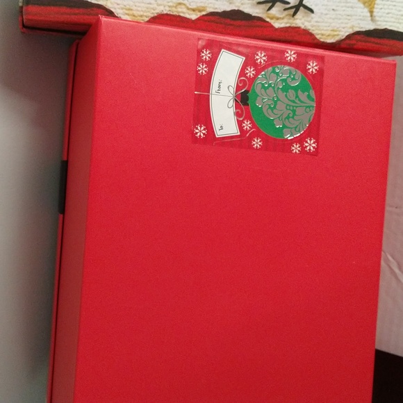 2 Christmas Gift boxes - Picture 7 of 9